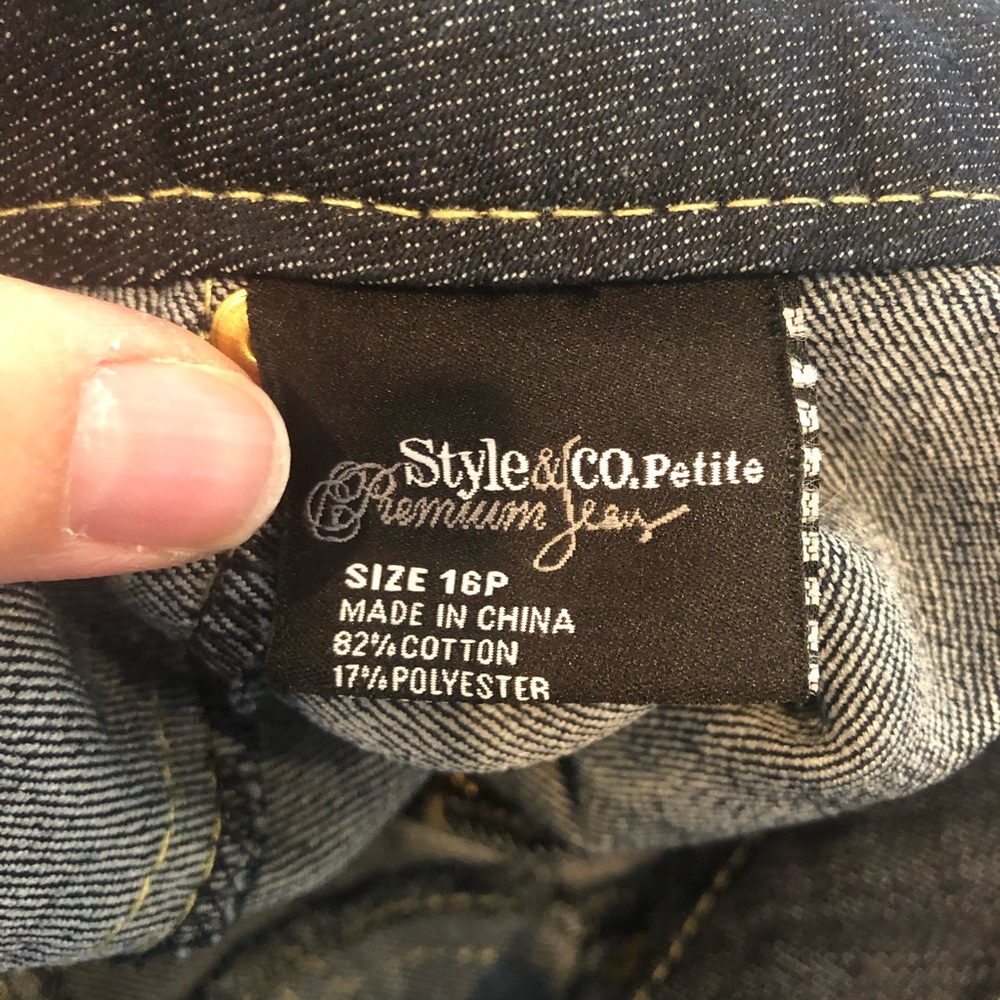 Style & Co. Dark Wash Embellished Pocket Jeggings - Picture 4 of 5